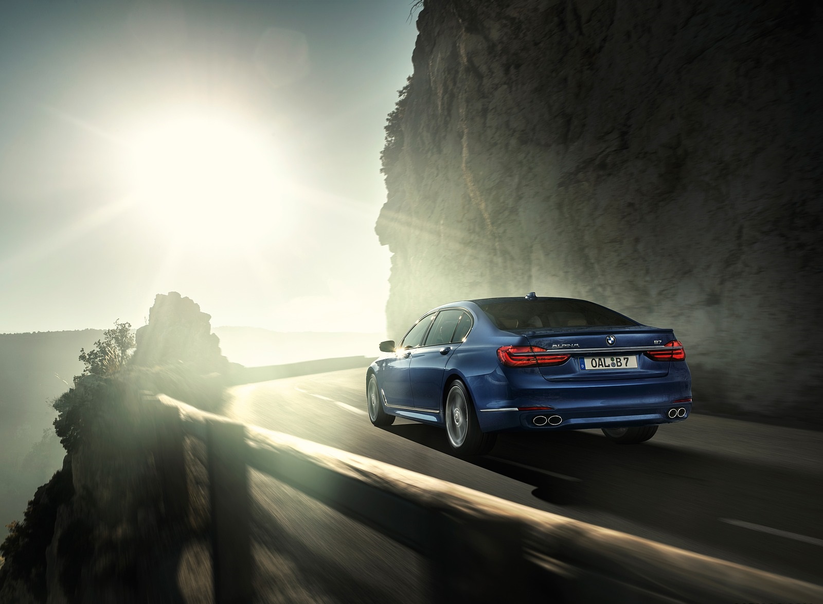 2017 ALPINA B7 xDrive Blue Rear Wallpapers (5)