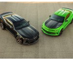 2017 Chevrolet Camaro 1LE Green and Camaro SS 1LE Black with Performance Packages Top Wallpapers 150x120 (7)