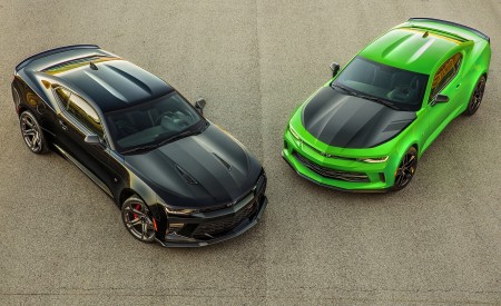 2017 Chevrolet Camaro 1LE Green and Camaro SS 1LE Black with Performance Packages Top Wallpapers 450x275 (7)