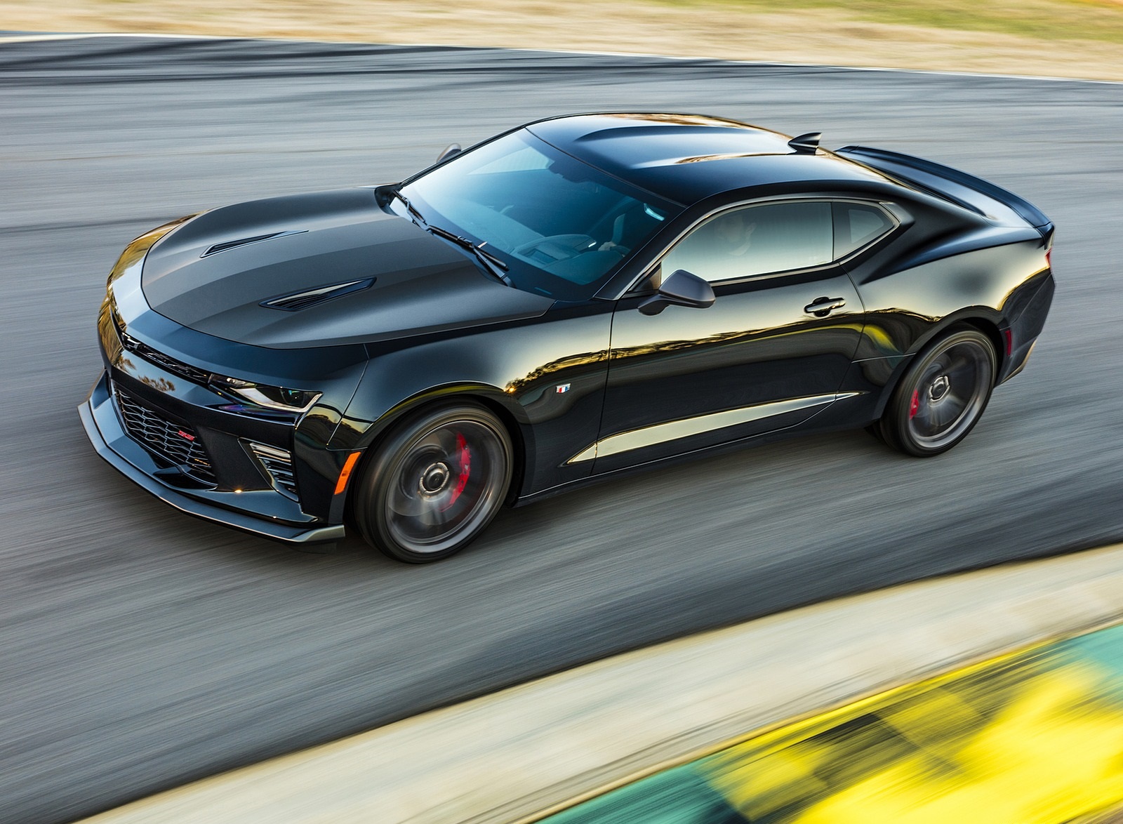 2017 Chevrolet Camaro SS 1LE Performance Package Black Top Wallpapers (4)