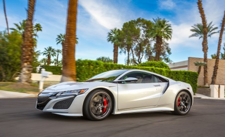 2017 Acura NSX White Front Three-Quarter Wallpapers 450x275 (36)