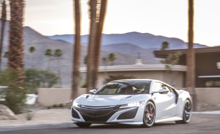 2017 Acura NSX White Front Three-Quarter Wallpapers 450x275 (38)