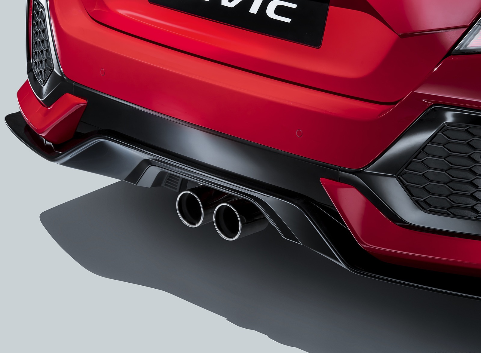 2017 Honda Civic Hatchback (Euro-Spec) Tailpipe Wallpapers (8)