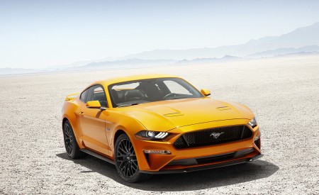 2018 Ford Mustang V8 GT with Performance Package (Color: Orange Fury) Front Three-Quarter Wallpapers 450x275 (4)