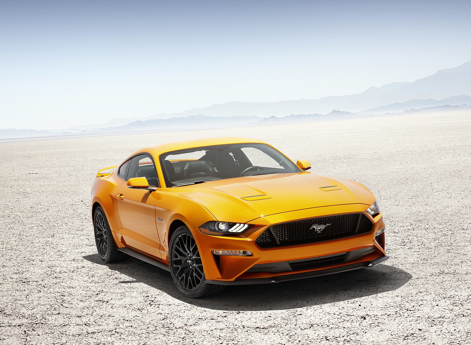 2018 Ford Mustang V8 GT with Performance Package (Color: Orange Fury) Front Three-Quarter Wallpapers (4)