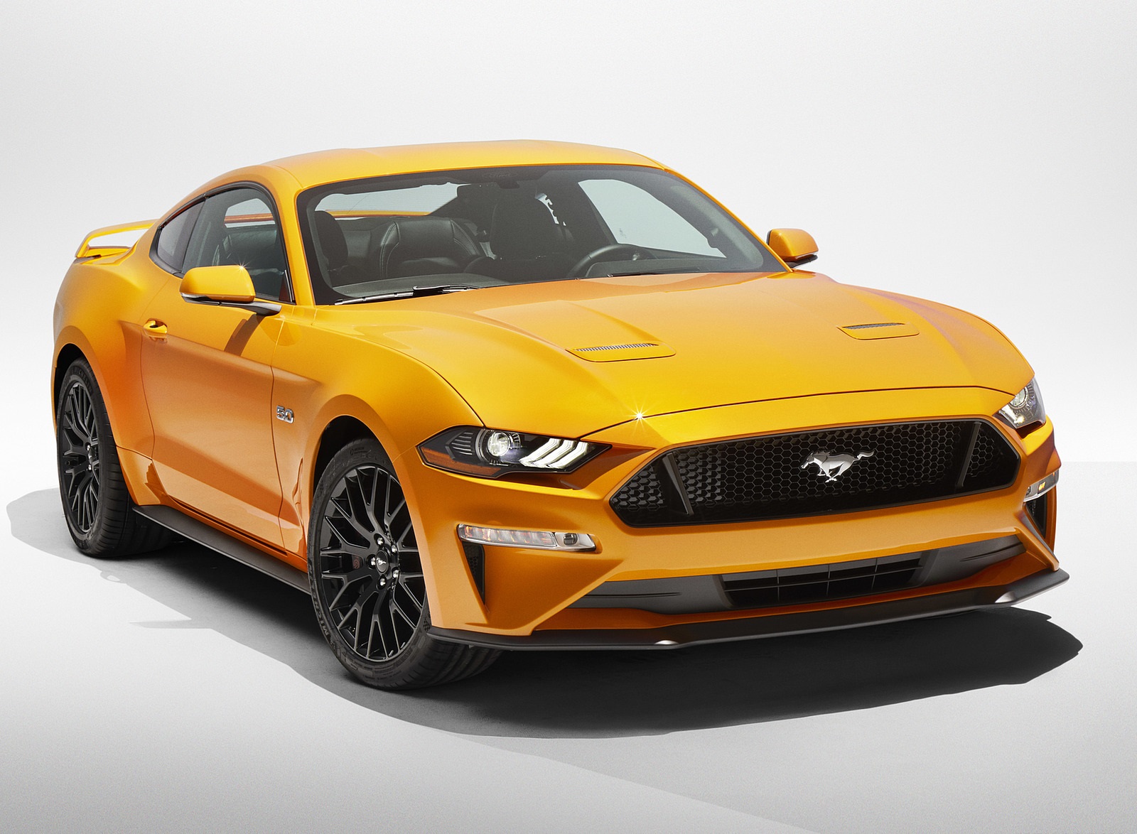 2018 Ford Mustang V8 GT with Performance Package (Color: Orange Fury) Front Wallpapers (7)