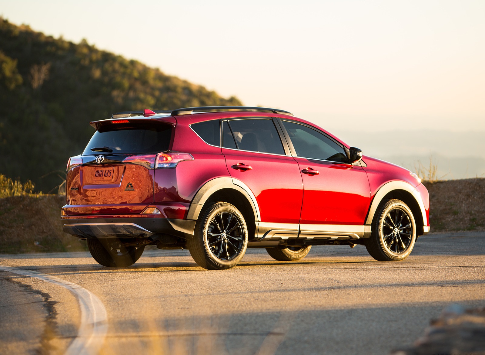 2018 Toyota RAV4 Adventure Rear Three-Quarter Wallpapers (7)