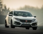 2017 Honda Civic Type R Front Three-Quarter Wallpapers  150x120 (19)