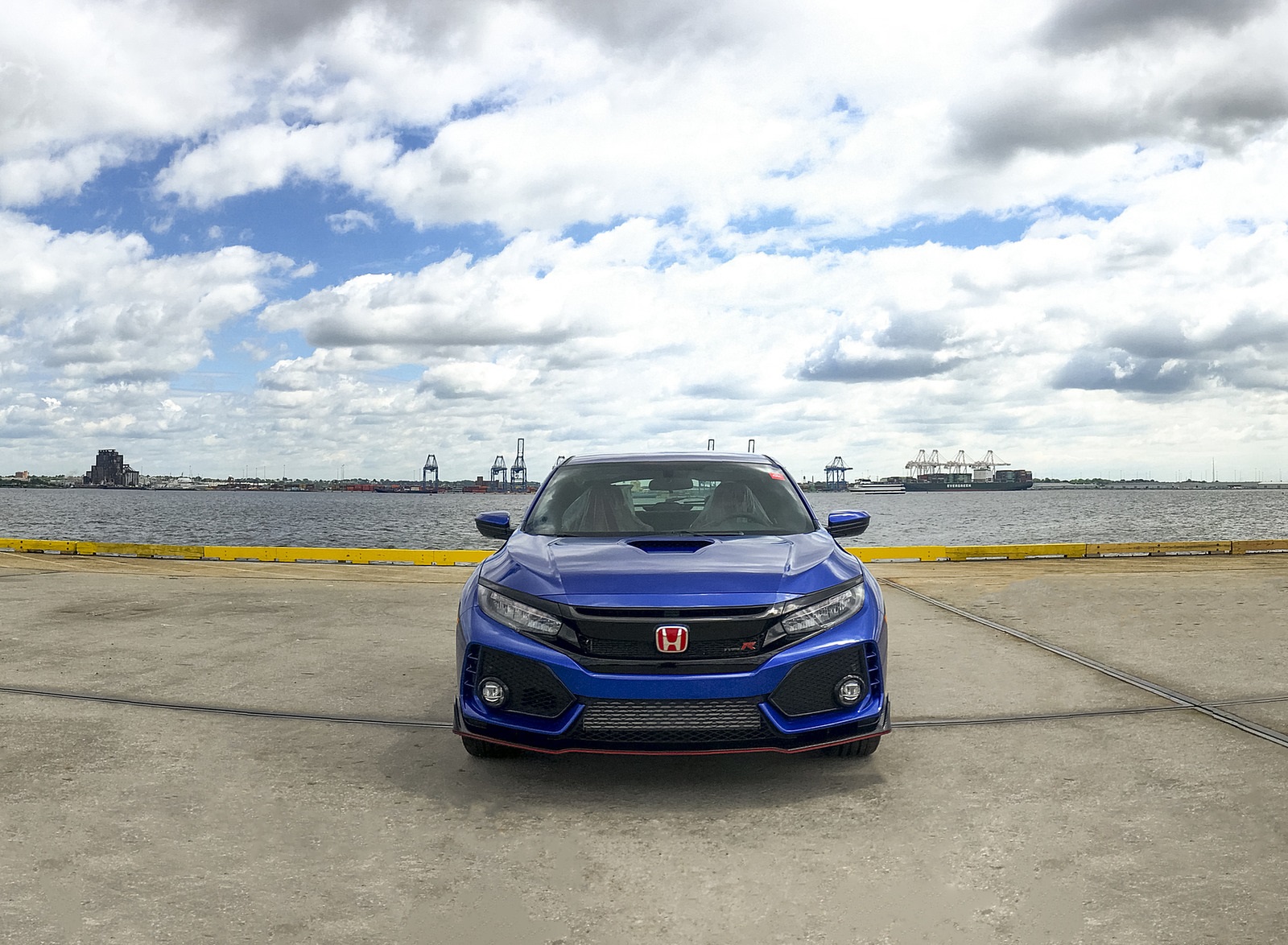 2017 Honda Civic Type R Front Wallpapers #26 of 54
