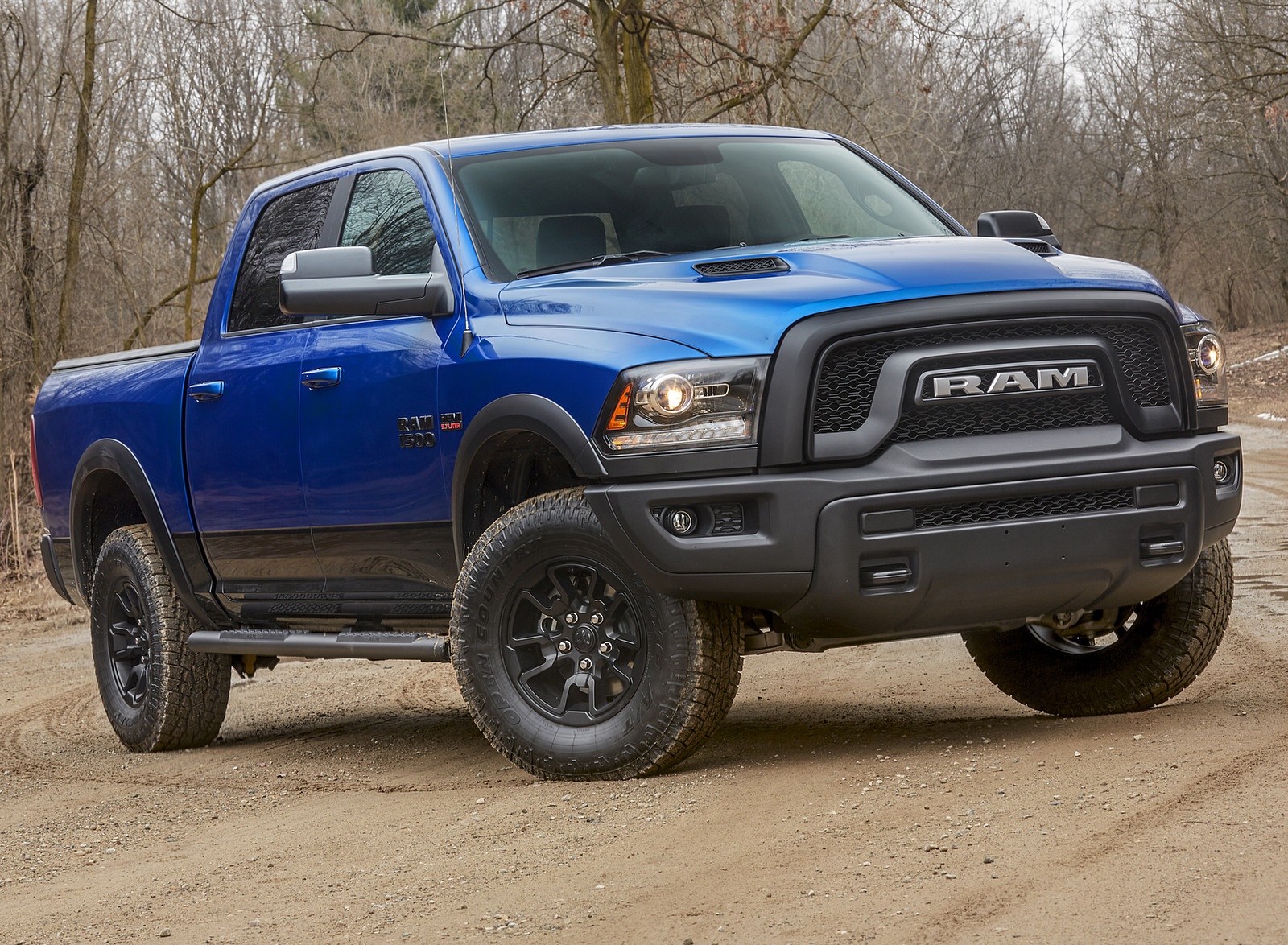 2017 Ram 1500 Rebel Blue Streak Front Three-Quarter Wallpapers #2 of 11