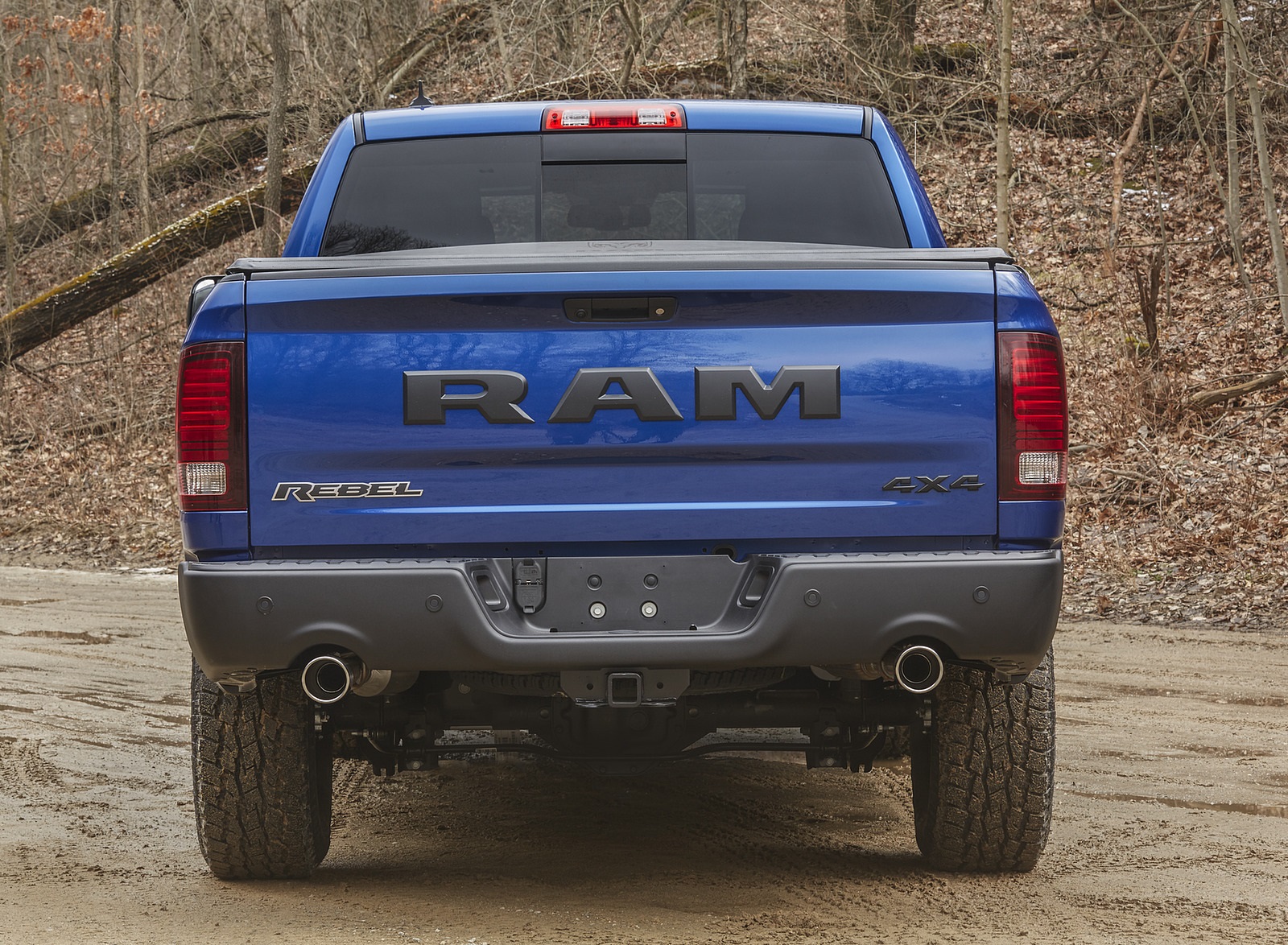 2017 Ram 1500 Rebel Blue Streak Rear Wallpapers (5)