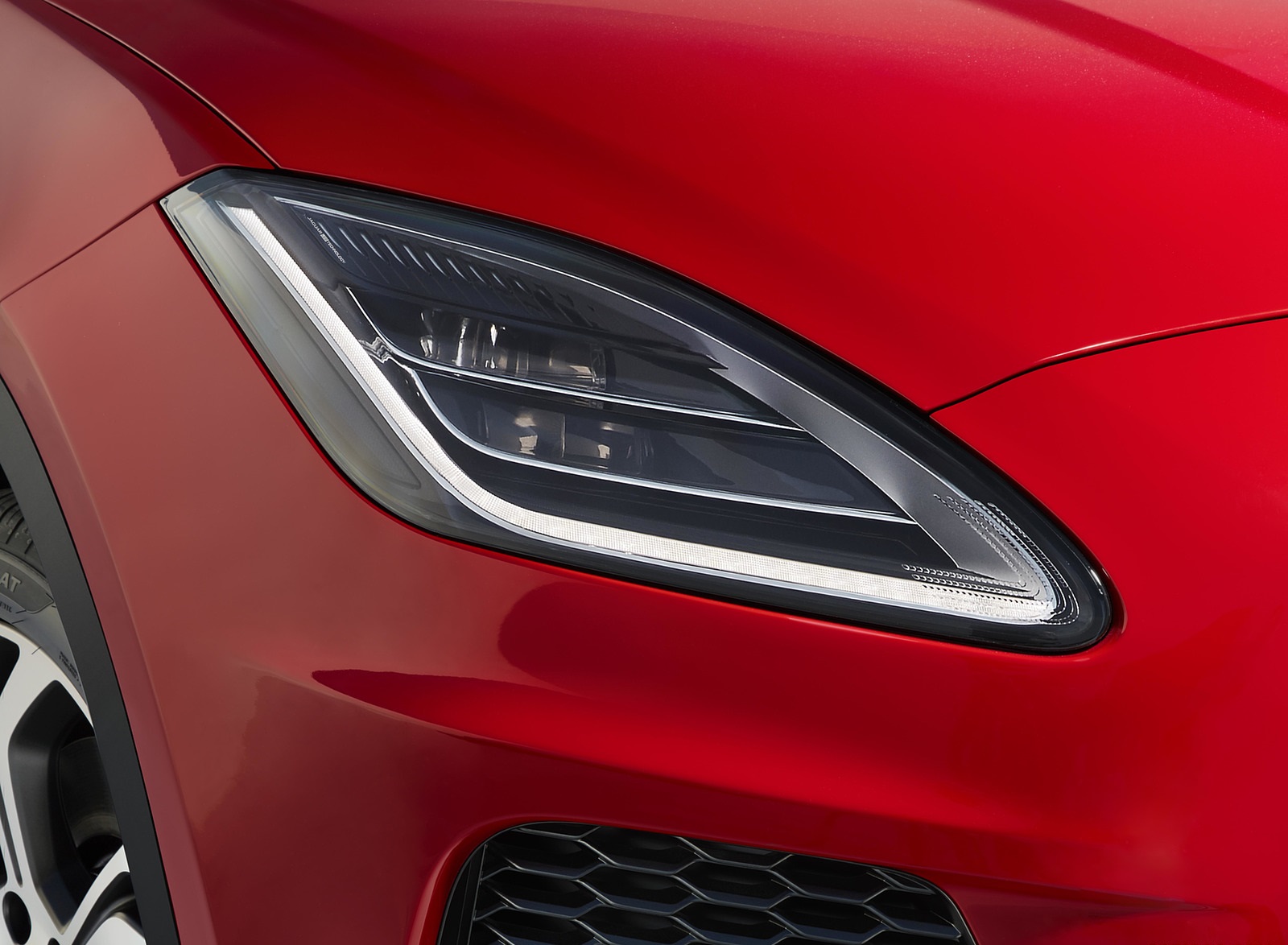 2018 Jaguar E-PACE R-Dynamic Headlight Wallpapers #26 of 100