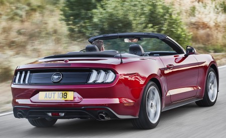 2018 Ford Mustang Cabrio (Euro-Spec) Rear Three-Quarter Wallpapers 450x275 (4)