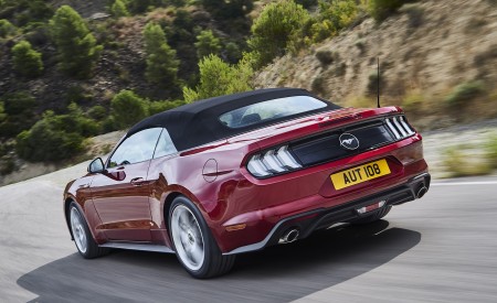 2018 Ford Mustang Cabrio (Euro-Spec) Rear Three-Quarter Wallpapers 450x275 (5)