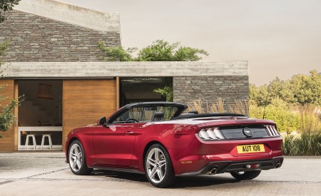 2018 Ford Mustang Cabrio (Euro-Spec) Rear Three-Quarter Wallpapers 450x275 (11)