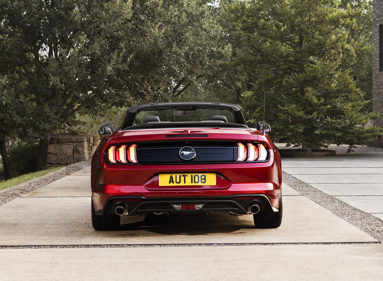 2018 Ford Mustang Cabrio (Euro-Spec) Rear Wallpapers #12 of 25