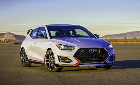 2019 Hyundai Veloster N Front Three-Quarter Wallpapers 450x275 (23)