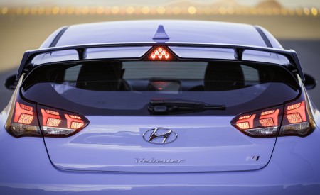 2019 Hyundai Veloster N Tail Light Wallpapers 450x275 (38)