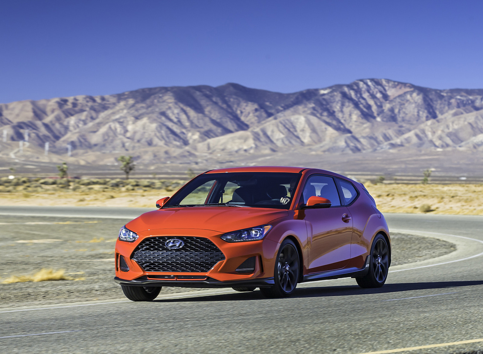 2019 Hyundai Veloster R-Spec Turbo Front Three-Quarter Wallpapers (5)