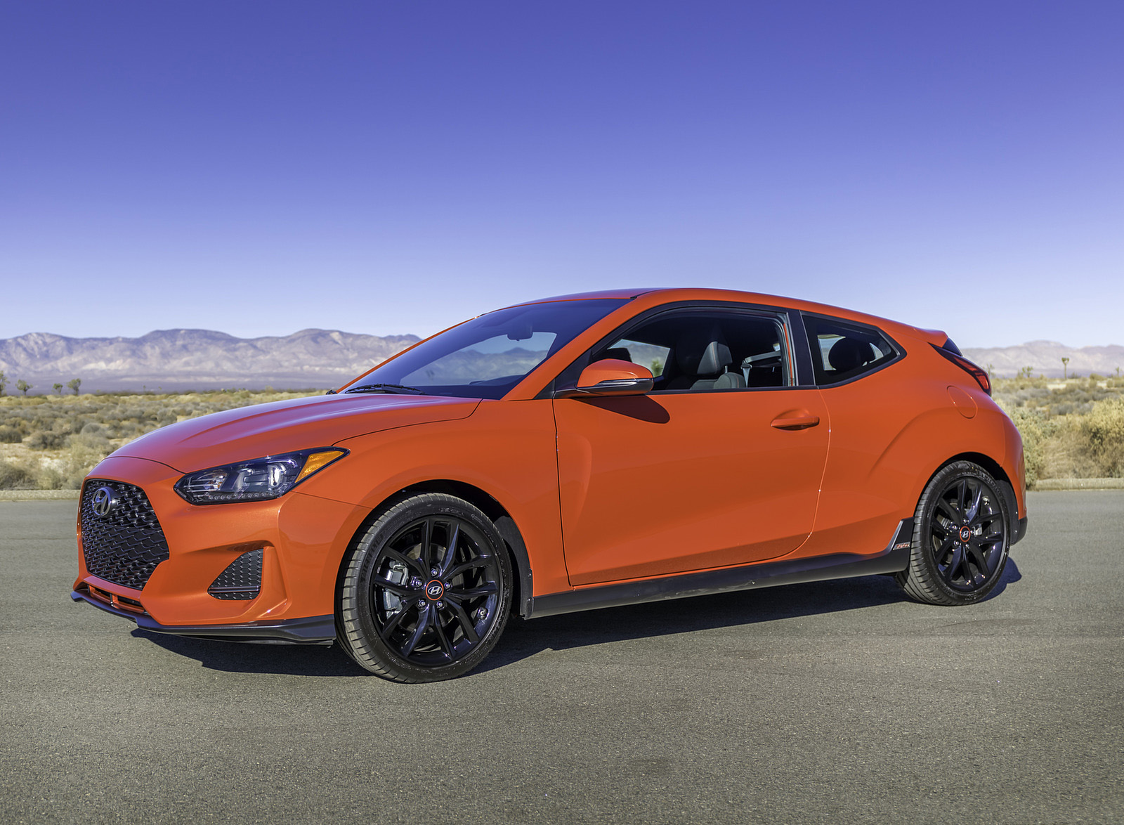 2019 Hyundai Veloster R-Spec Turbo Front Three-Quarter Wallpapers (6)