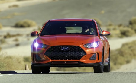 2019 Hyundai Veloster R-Spec Turbo Front Wallpapers  450x275 (19)