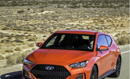 2019 Hyundai Veloster R-Spec Turbo Front Wallpapers 450x275 (20)