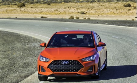 2019 Hyundai Veloster R-Spec Turbo Front Wallpapers 450x275 (7)