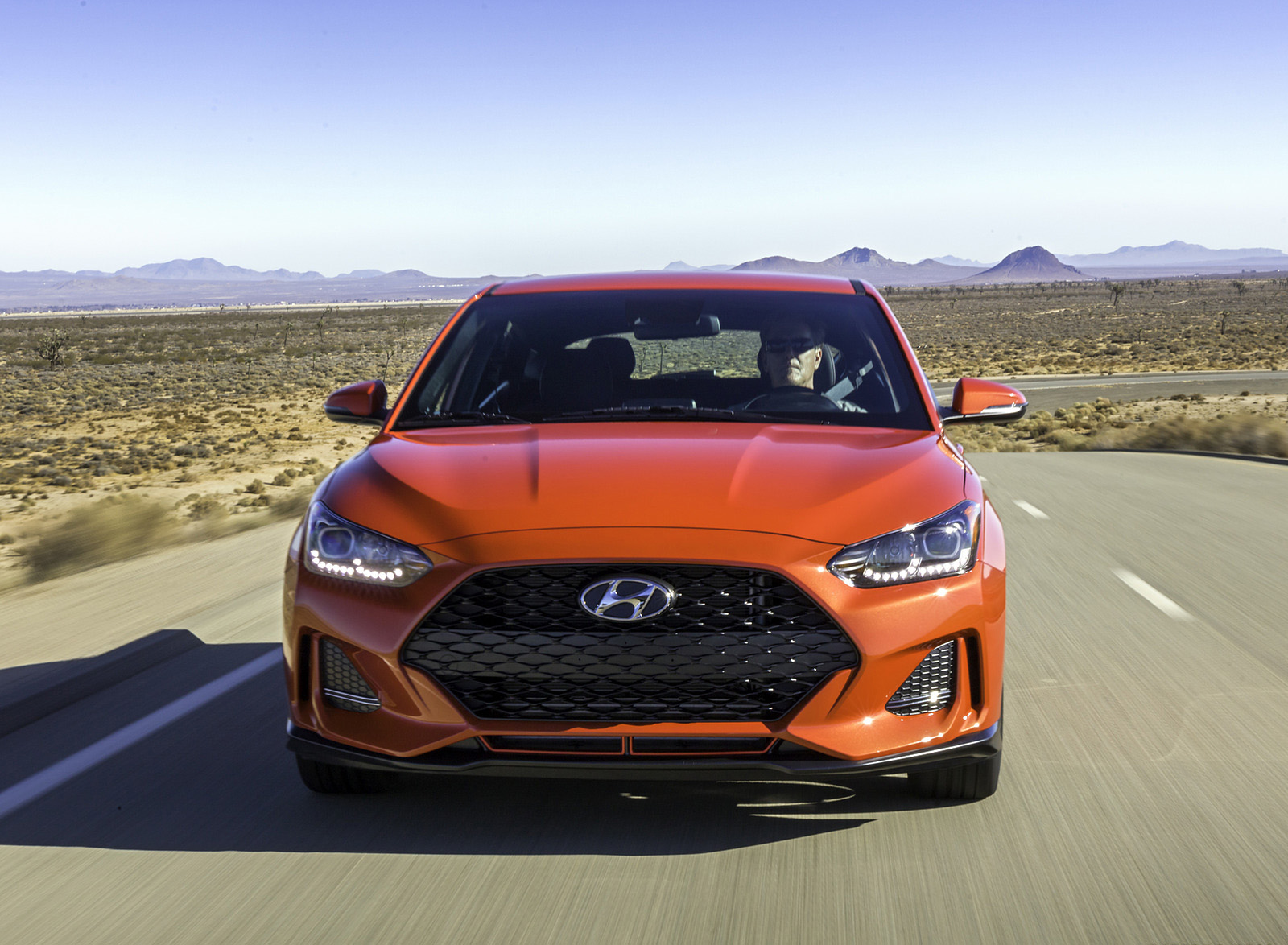 2019 Hyundai Veloster R-Spec Turbo Front Wallpapers (2)