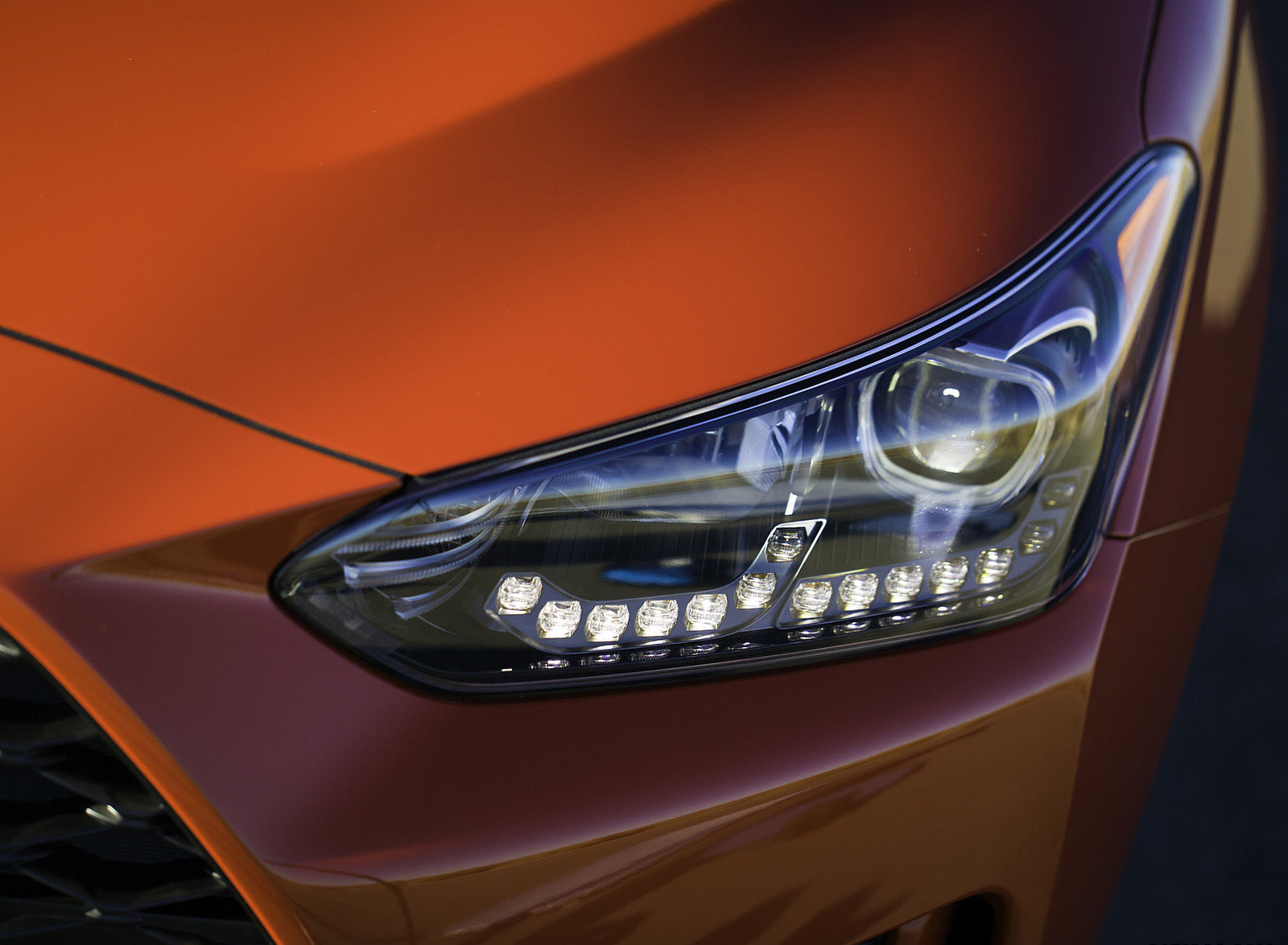 2019 Hyundai Veloster R-Spec Turbo Headlight Wallpapers #32 of 42