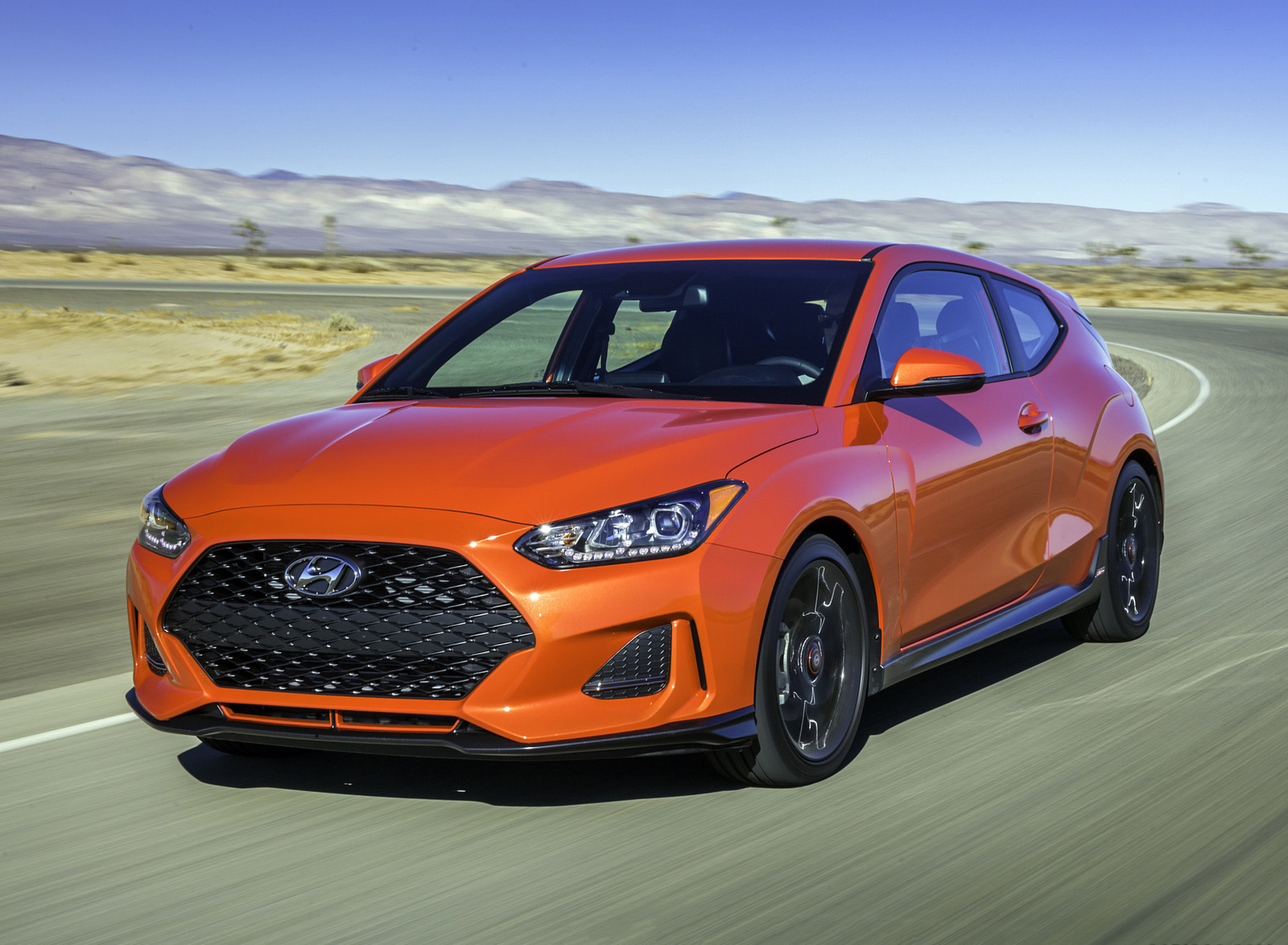 2019 Hyundai Veloster R-Spec Turbo Rear Three-Quarter Wallpapers #3 of 42