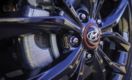 2019 Hyundai Veloster R-Spec Turbo Wheel Wallpapers 450x275 (27)