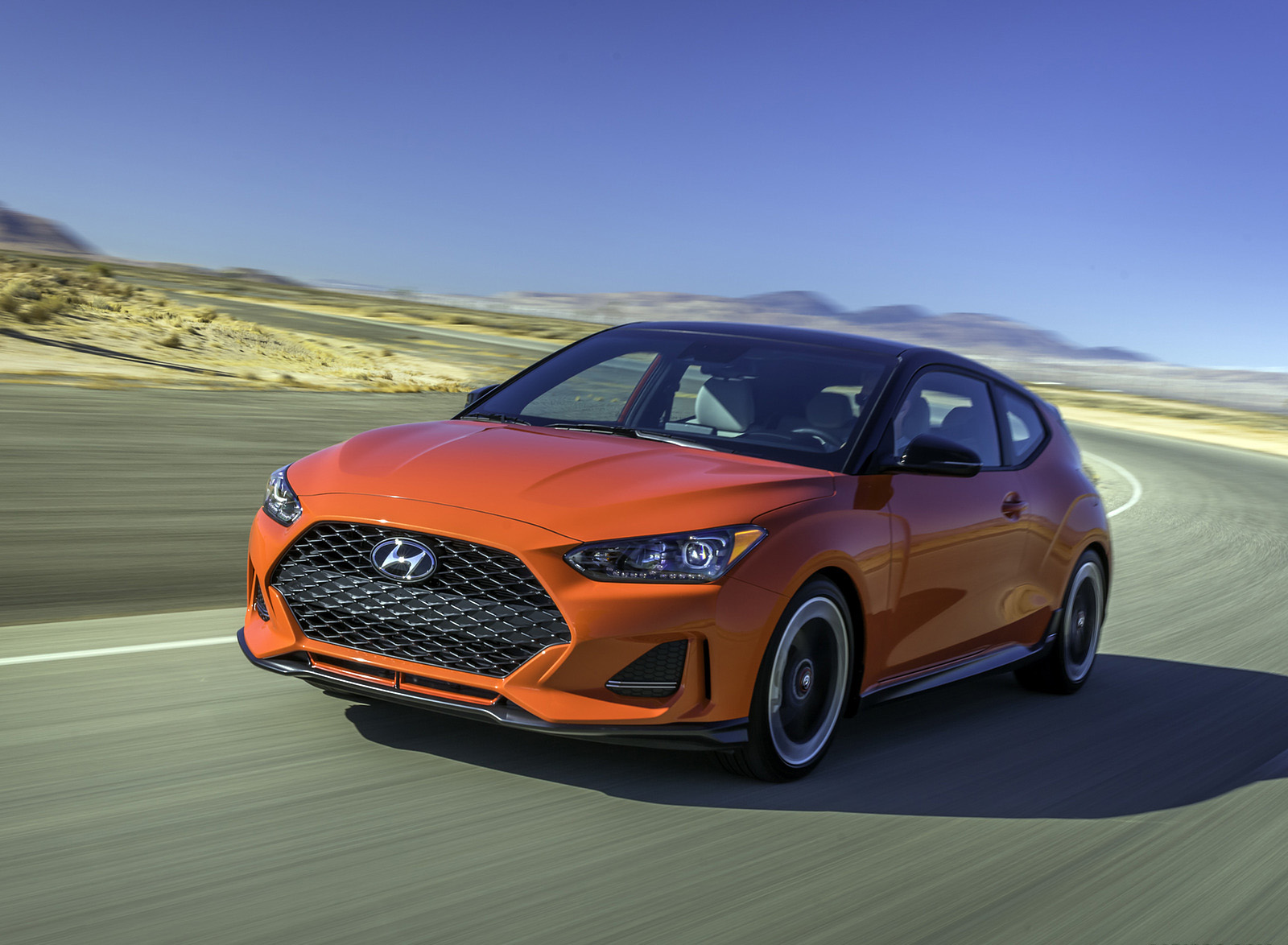 2019 Hyundai Veloster Turbo Front Wallpapers #1 of 62