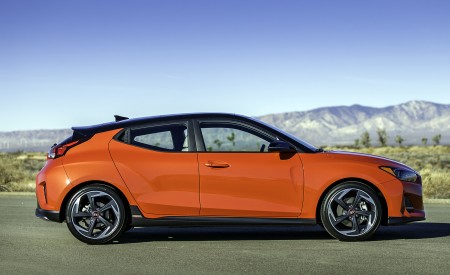 2019 Hyundai Veloster Turbo Side Wallpapers 450x275 (11)