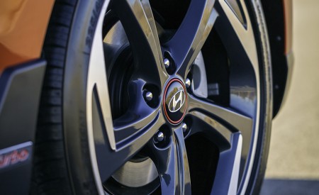 2019 Hyundai Veloster Turbo Wheel Wallpapers 450x275 (33)