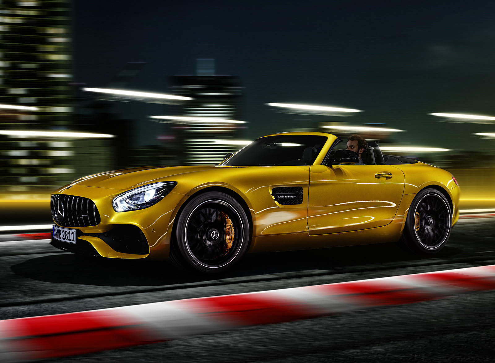 2019 Mercedes-AMG GT S Roadster (Color: Solarbeam) Front Three-Quarter Wallpapers (3)