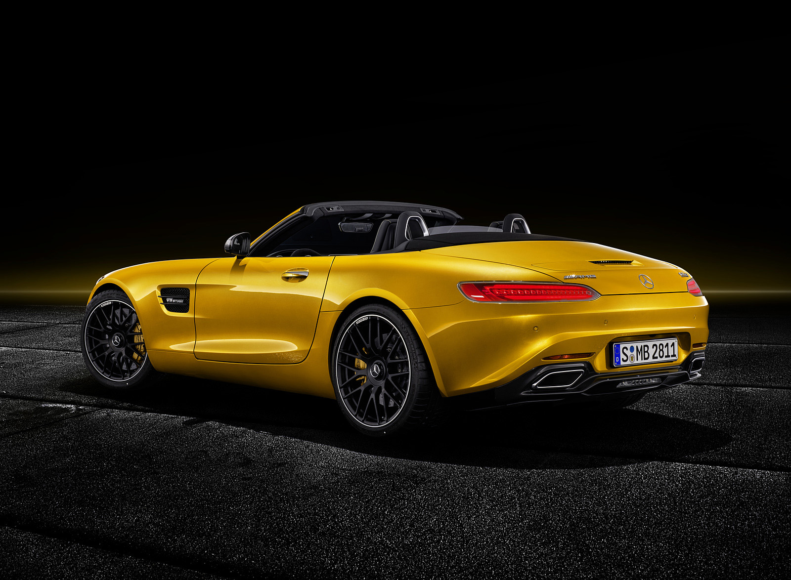 2019 Mercedes-AMG GT S Roadster (Color: Solarbeam) Rear Three-Quarter Wallpapers (8)