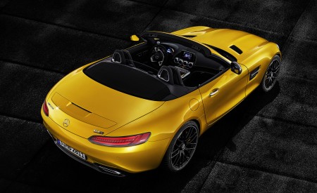 2019 Mercedes-AMG GT S Roadster (Color: Solarbeam) Rear Three-Quarter Wallpapers 450x275 (10)