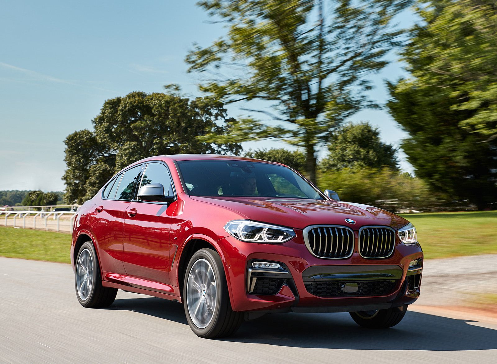 2019 BMW X4 M40d Front Three-Quarter Wallpapers #21 of 202