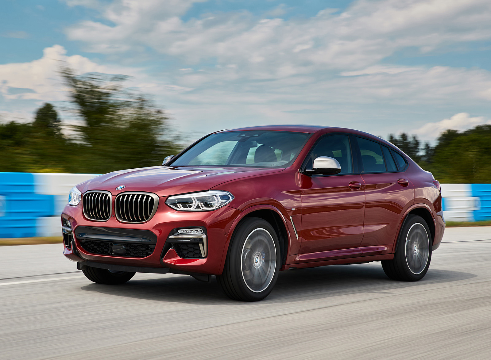 2019 BMW X4 M40d Front Three-Quarter Wallpapers #6 of 202