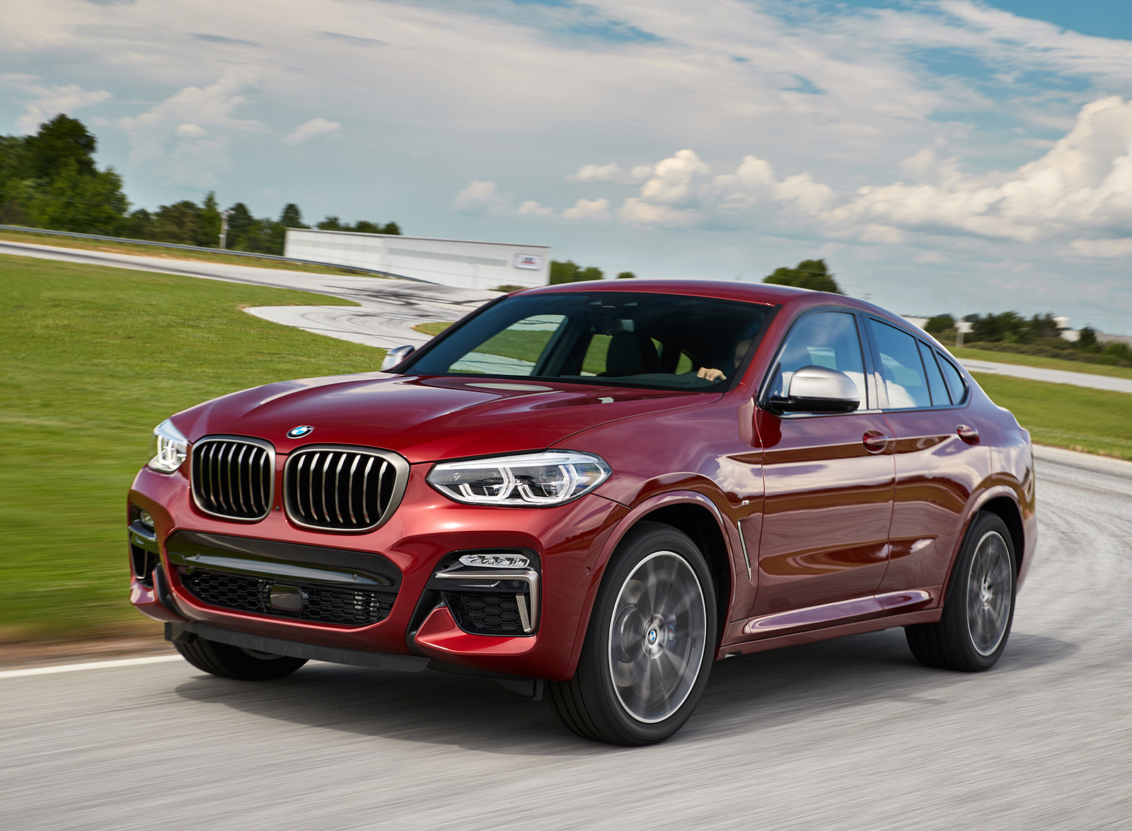 2019 BMW X4 M40d Front Three-Quarter Wallpapers (3)