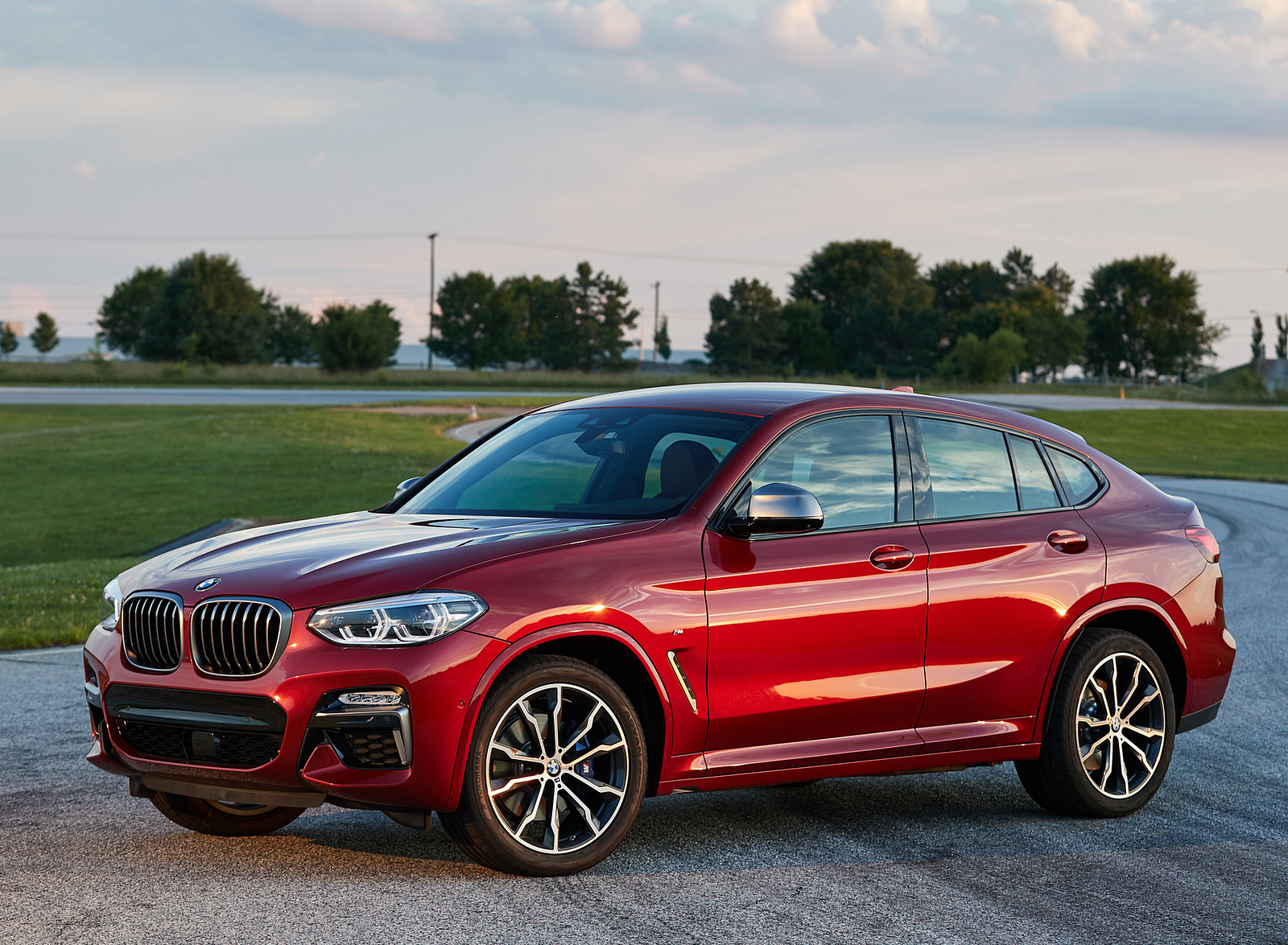 2019 BMW X4 M40d Front Three-Quarter Wallpapers #65 of 202