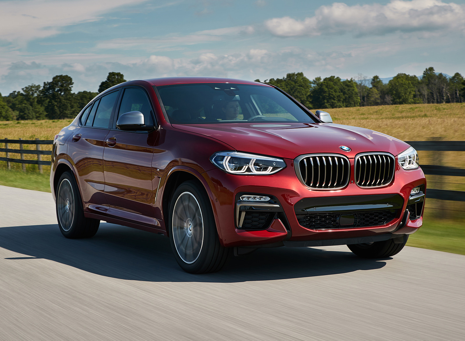 2019 BMW X4 M40d Front Three-Quarter Wallpapers  #23 of 202