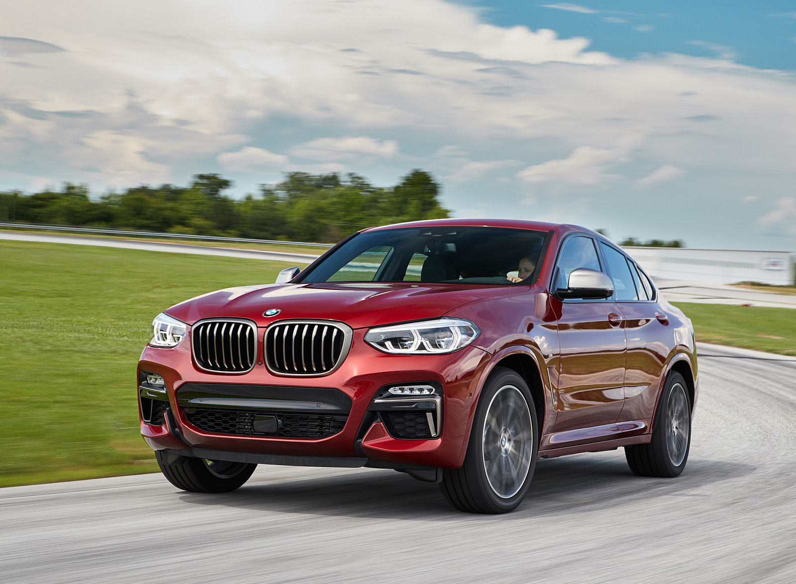 2019 BMW X4 M40d Front Three-Quarter Wallpapers #1 of 202