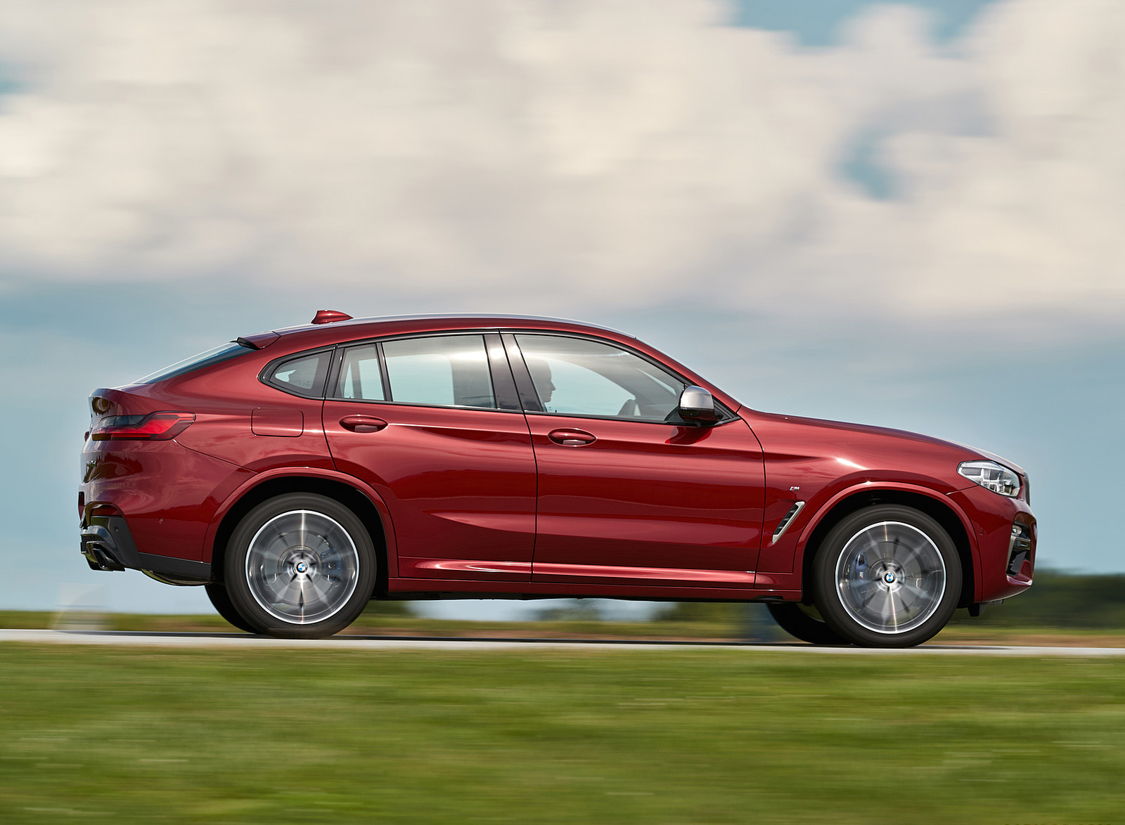 2019 BMW X4 M40d Side Wallpapers  #40 of 202