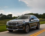 2019 BMW X4 xDrive30i Front Three-Quarter Wallpapers 150x120