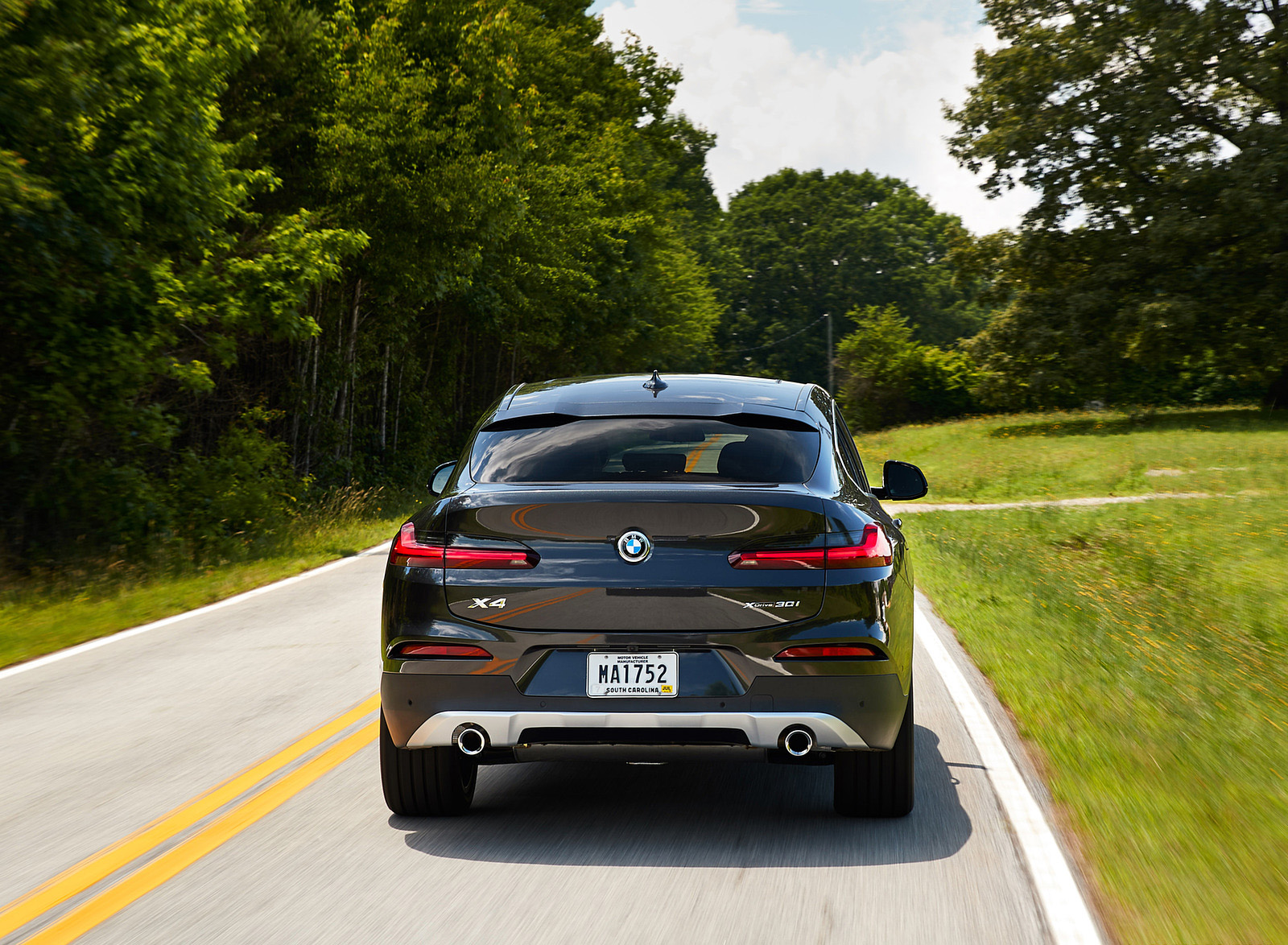 2019 BMW X4 xDrive30i Rear Wallpapers (7)