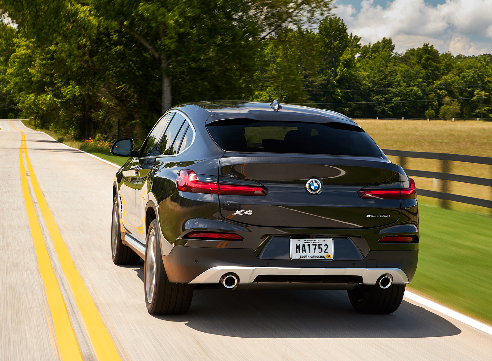 2019 BMW X4 xDrive30i Rear Wallpapers #5 of 106