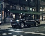 2019 Chevrolet Silverado Front Three-Quarter Wallpapers 150x120 (18)