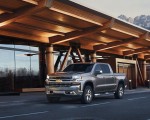 2019 Chevrolet Silverado Front Three-Quarter Wallpapers 150x120