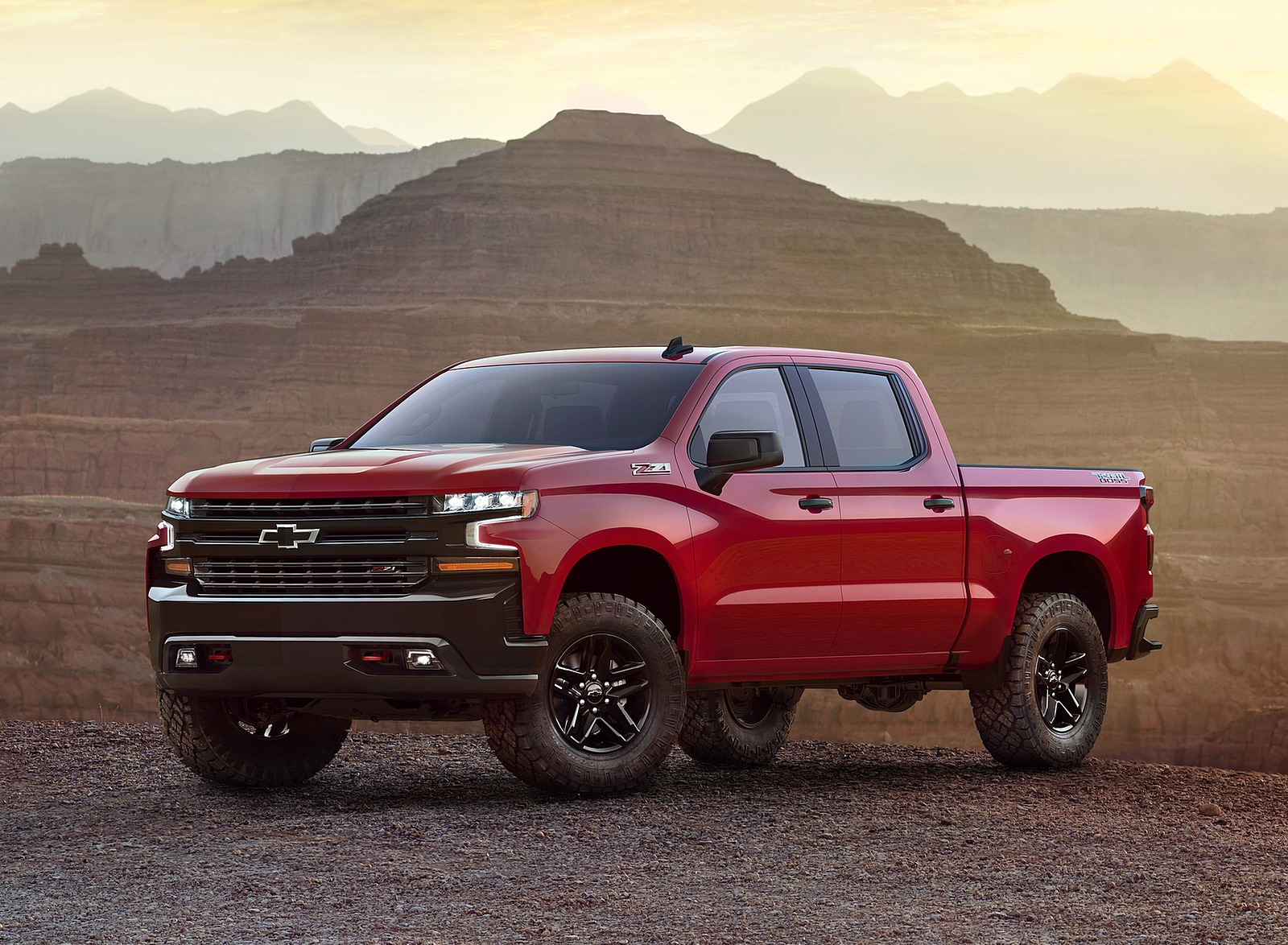 2019 Chevrolet Silverado Front Three-Quarter Wallpapers (1)